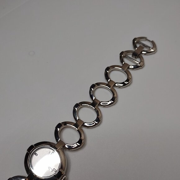 Silver Tone Metal Watch With Oval Link Band - Picture 4 of 14